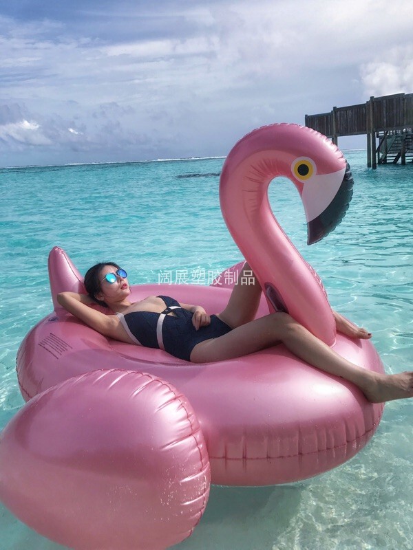 Eco-Friendly Thickened Inflatable Pearlescent Gold Champagne Gold Rose Gold Flamingo Swan Float Flamingo Swimming Ring