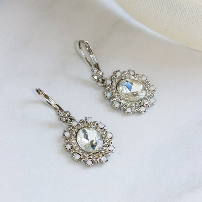 British Wedding Dress Brand m Silver Dazzling Pigeon Egg Gemstone Crystal Lace Ear Clips