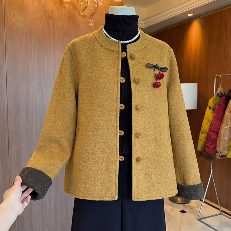 New Chinese-Style Autumn Woolen Coat for Mothers 2026 New Model Middle-Aged and Elderly Women's Autumn and Winter Short Cardigan Woolen Coat