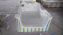 Acrylic childrens swimming pool Baby swimming pool mother and baby shop Bathtub bubble surf constant temperature commercial full set of equipment