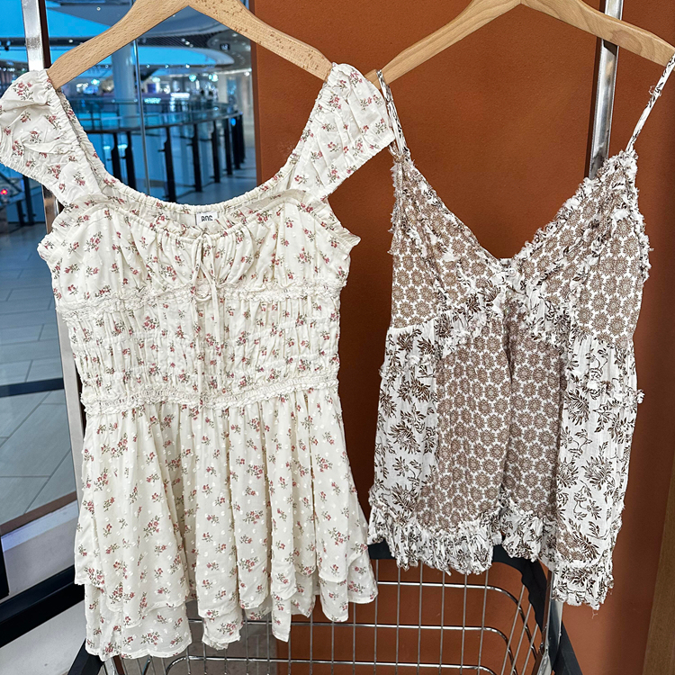 Bdg Lace-Up Square-Neck Layered Ruffle Short-Sleeve Floral Top for Women, 26 Spring/Summer, Authentic It Style