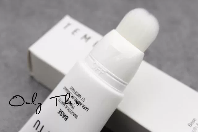 Foundation, matte makeup primer with brush, translucent shading, 30 ml