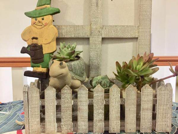 Clearing - up handling French old wooden style solid wood - style decorative frame defect treatment description