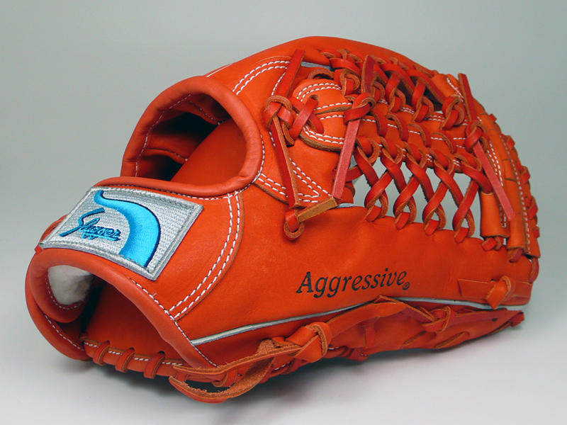 Япония система кубо Tian Slugger Kubota Aoki Xuan Soft -стиль Внешнее поле перчатки Торчать перчатки 