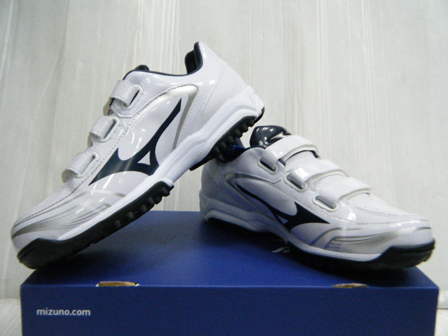 mizuno coaching shoes softball