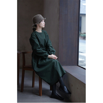An old original three season style retro ink green cut down round neckline waist tying rope loose one-piece dress gown 4640