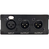 1-in-4-out XLR audio splitter with built-in power-off pass-through function