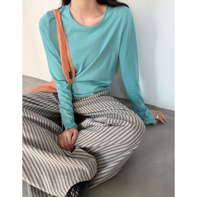 Solid Color Long-Sleeve T-Shirt for Women, Regular Shoulder, Rolled Hem, Round Neck, Base Shirt, Spring Niche Design, 2026 Versatile and Practical Trendy Wear Solid Color Long-Sleeve T-Shirt for Women, Regular Shoulder, Rolled Hem, Round Neck, Base Shirt, Spring Niche Design, 2026 Versatile and Practical Trendy Wear