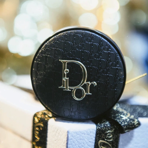 Dior Dior Cushion Fantasy Beauty Muscle/Cinger Fordnate/Snow Elf/Forever/Poording BB Cream