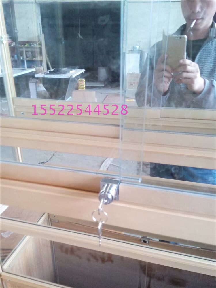 Thiên Tân titan hợp kim hiển thị tủ điện thoại di động kính hiển thị tủ mỹ phẩm trưng bày kệ trưng bày cửa hàng trưng bày
