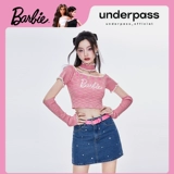 Подставка Barbie Barbie Co -Brice Sweet с воротником из рукава выставленного на плече с мягким словом