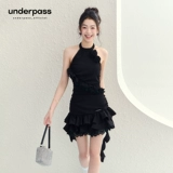 Оригинальное небольшое дизайнерское черное сексуальное платье без рукавов