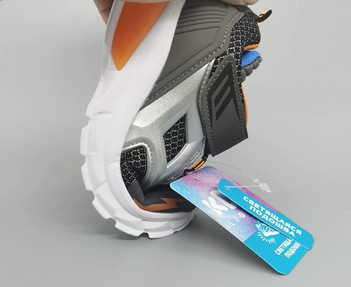 Демисезонная дышащая спортивная нескользящая детская спортивная обувь для отдыха с амортизацией для мальчиков