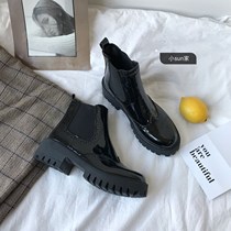 Fashion Martin rain boots waterproof shoes women wear Korean version spring thick-soled Martin boots paint street shoot British style single shoes short