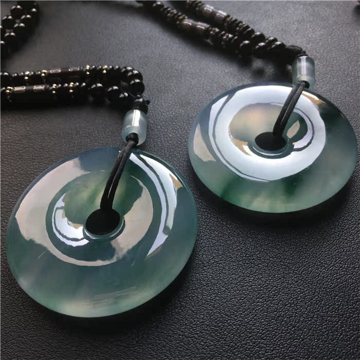 Wanhe Jewelry High Ice Floating Flower Safety Buckle Emerald Pendant The color is uniform and the glue is large and round. Single price