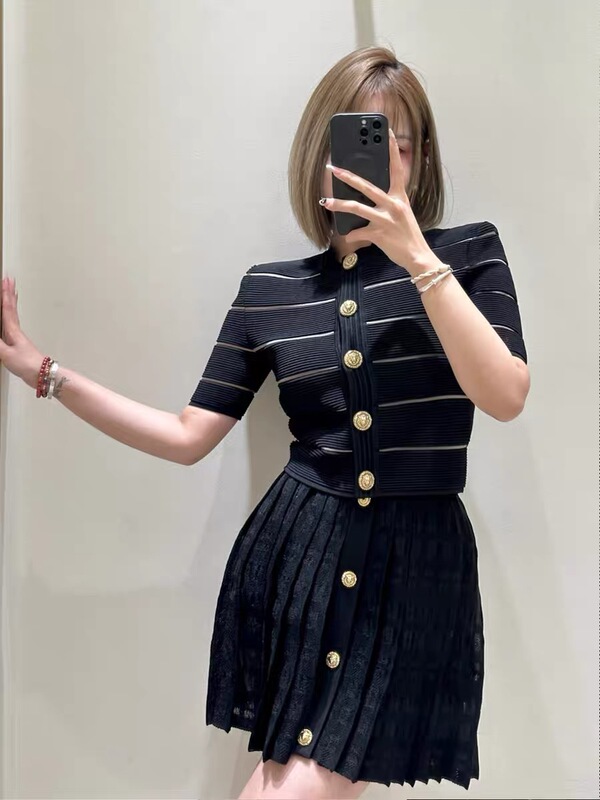 Balmanjina 2026 New Style Chanel-Inspired Round Neck Simple Design Gold Button Knit Cardigan Jacket Top