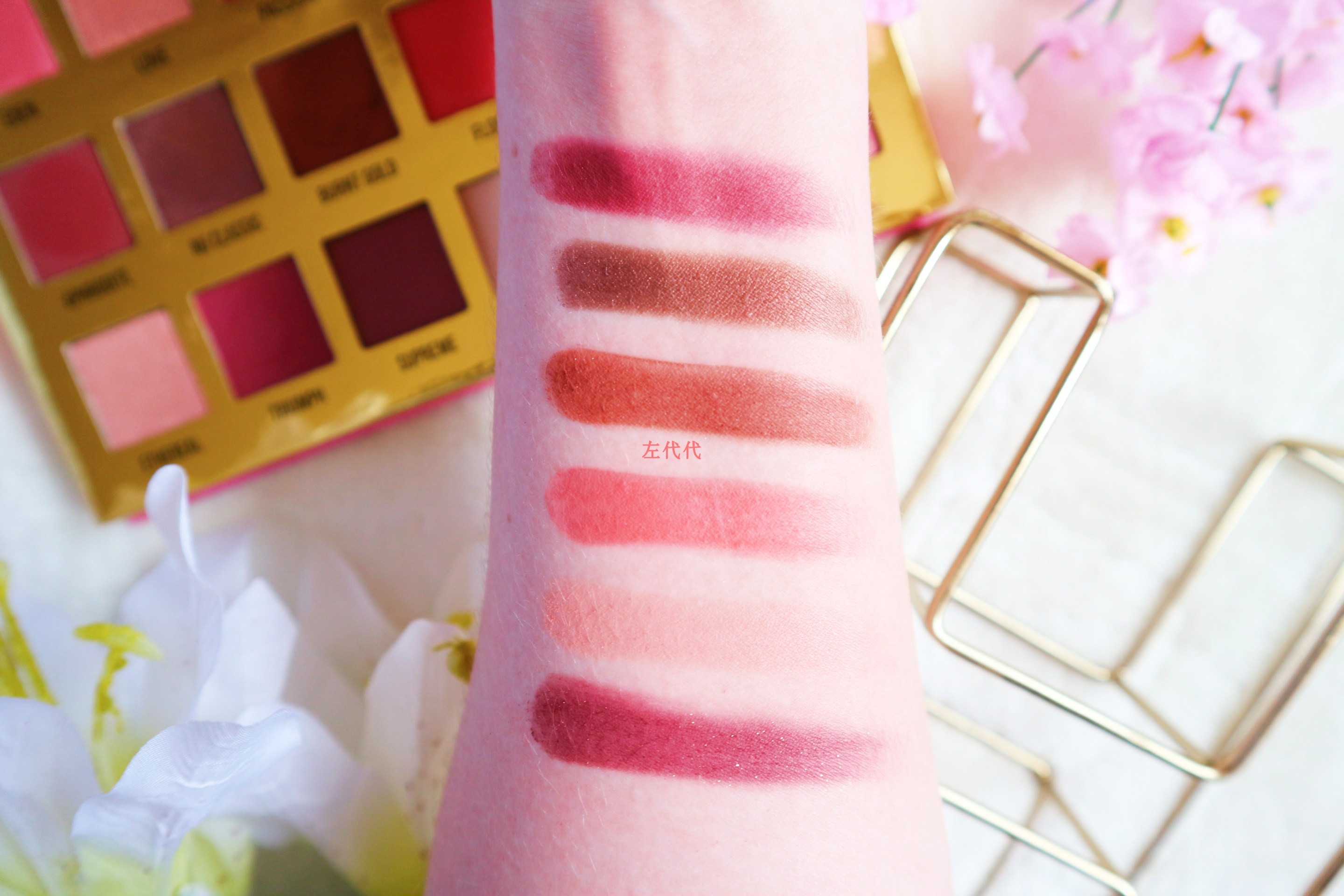 Anh mua tại chỗ Lime Crime Unicorn 18 màu phấn mắt phiên bản giới hạn Venus XL tăng đào đĩa ba thế hệ phấn mắt etude house play color eyes