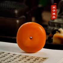 (Swallow Zhenpin) 30 89 grams of natural Old Beeswax buckle Amber men and women necklace