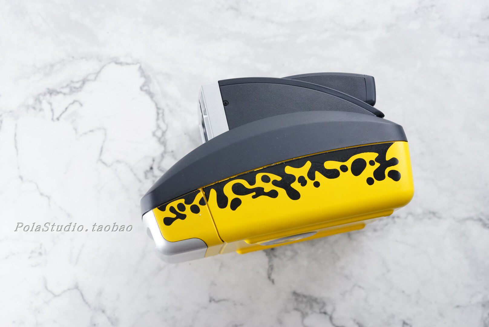 Meipin*Polaroid Polaroid One600 Series Special Limited Edition Poison Frog Limited to 1000 units worldwide