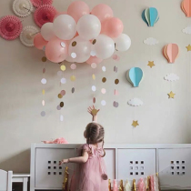 Shopping malls holiday shops classrooms three-dimensional hot air balloons childrens year-old ornaments kindergarten early education institutions dress up