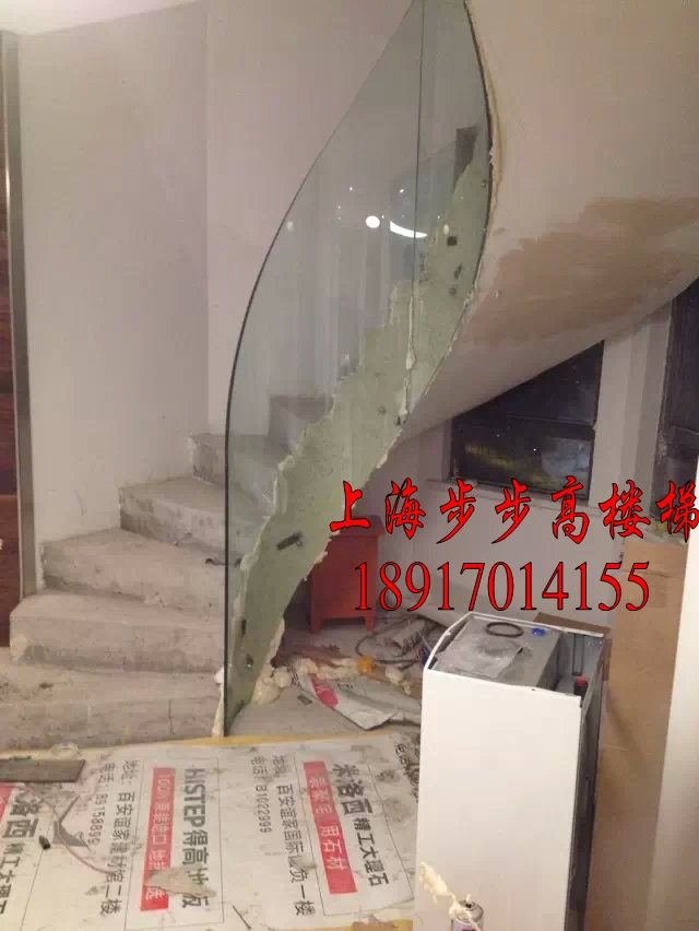 Лестница 钢木旋转楼梯，实木踏板室内阁楼钢梯 扶手护栏免费测量设计定制 BBK stairs