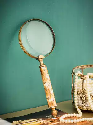 Harvest cottage light luxury retro creative portable handheld brass magnifying glass European study desktop decorations ornaments