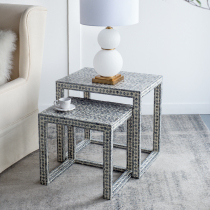 Harvest cottage Southeast Asian style living room with a few corners simple shell side table flower rack small apartment bed and breakfast small coffee table