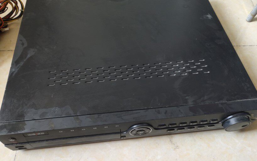 Hikvision hard disk video recorder DS-7924HW-E4 24-channel analog monitoring 4-disk Shanghai spot