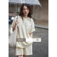 Комплект, футболка для отдыха, шорты, простой и элегантный дизайн, короткий рукав, свободный крой, по фигуре