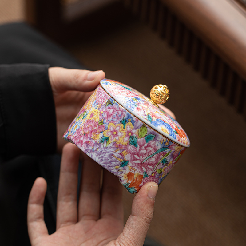 Exquisite Enamel-Colored Multi-Flower Ceramic Tea Canister, Medium-Sized Moisture-Proof and Odor-Proof Sealed Storage Jar for Tea Ceremony Exquisite Enamel-Colored Multi-Flower Ceramic Tea Canister, Medium-Sized Moisture-Proof and Odor-Proof Sealed Storage Jar for Tea Ceremony
