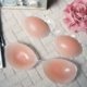 Bãi biển ma thuật áo ngực silicone vô hình áo ngực vô hình áo tắm silicone pad pad dày nữ