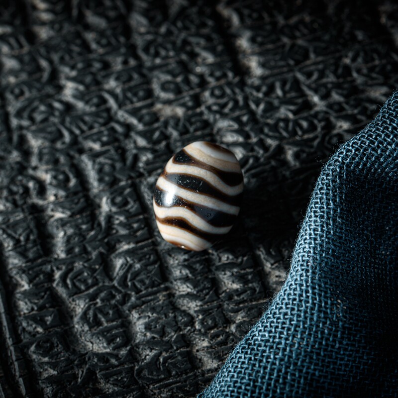 Natural Old material to pure dalloh Water grain Beads Item National Wind Chain Pendant male and female couples Lock Bone Chain Accessories