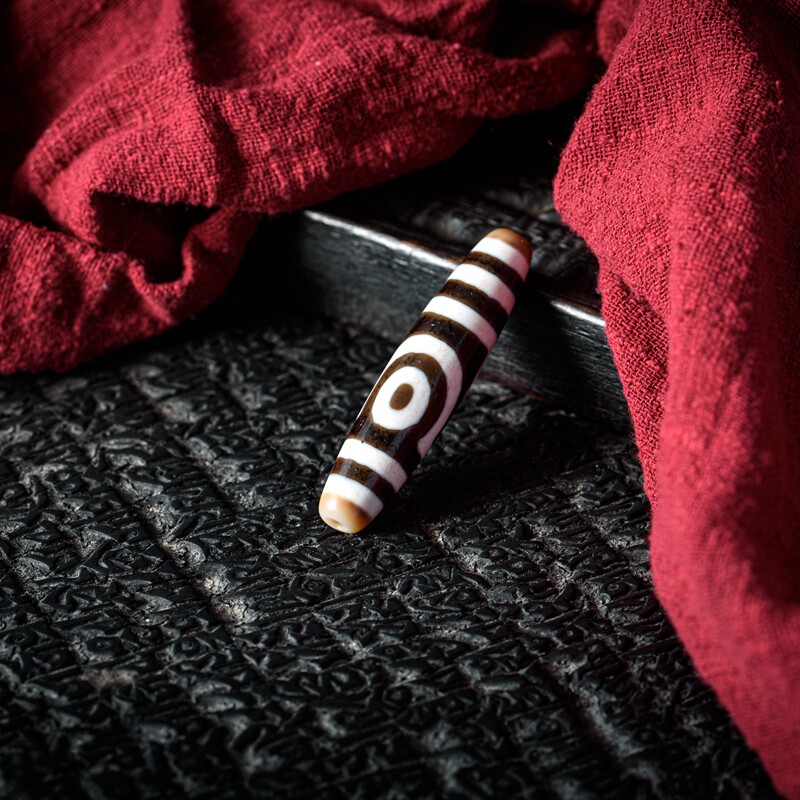 Natural old material to pure two-eyed dzi bead ethnic necklace pendant couple's collarbone chain two-eyed old dzi bead accessories