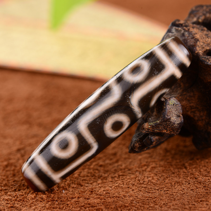 Natural nine-eye shale Tianyan original stone nine-eye dzi bead necklace pendant Tibetan authentic old dzi bead bracelet accessories