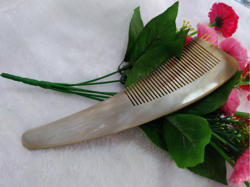 Anglican comb angle, angle comb, corner comb, corner comb, brush brush to mom girlfriend