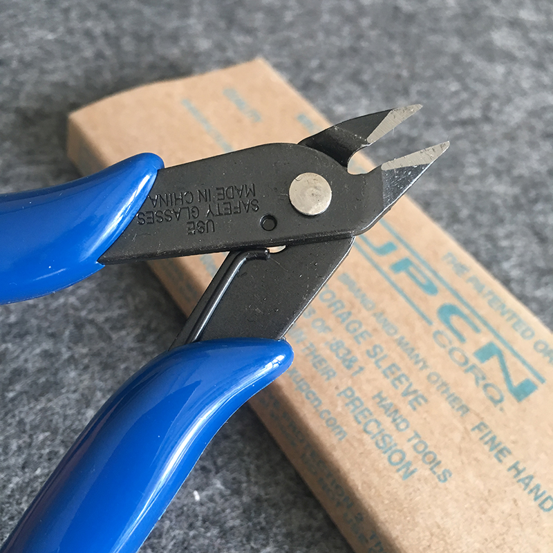 Kerosene lighter liner with cotton core scissors oblique mouth scissors Alcohol lamp core rivet scissors DIY repair tools