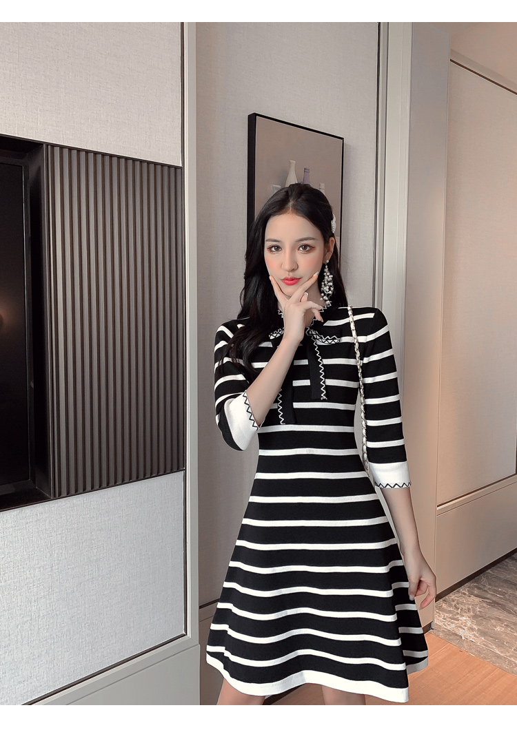 VK旗艦店 韓國小香風收腰顯瘦條紋針織長袖洋裝