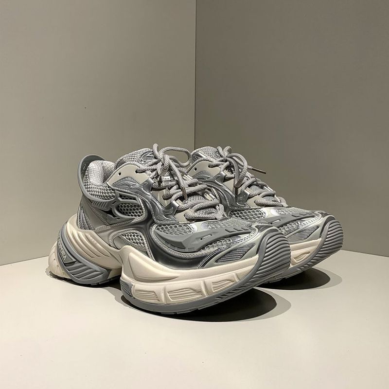 Star-Inspired Avant-Garde Silver Dad Shoes for Men and Women, Autumn Height-Increasing Thick-Soled Versatile Casual Sports Couple Scorpion Shoes, Trendy