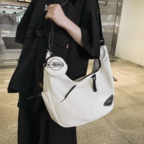 Bags Womens Dumpling Bag Trendy Casual Dumpling Bag 2024 Summer New Couple Nylon Cloth Shoulder Bag Versatile Womens Bag