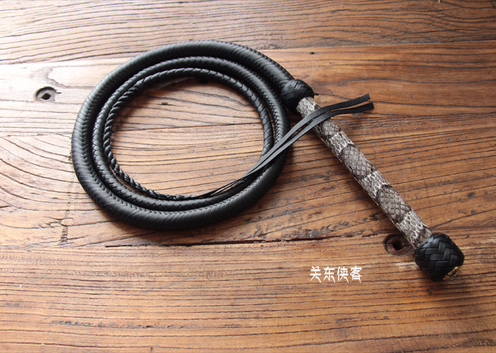 Deerskin whip Film and television props Whip horse whip Kanto Knight handmade whip(need to be customized)