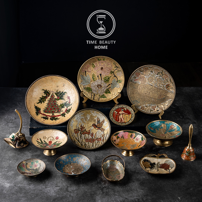 7 17 On the new European and American R group retro brass lacquer color bowls and plates old vintage ornaments Western antique soft clothing