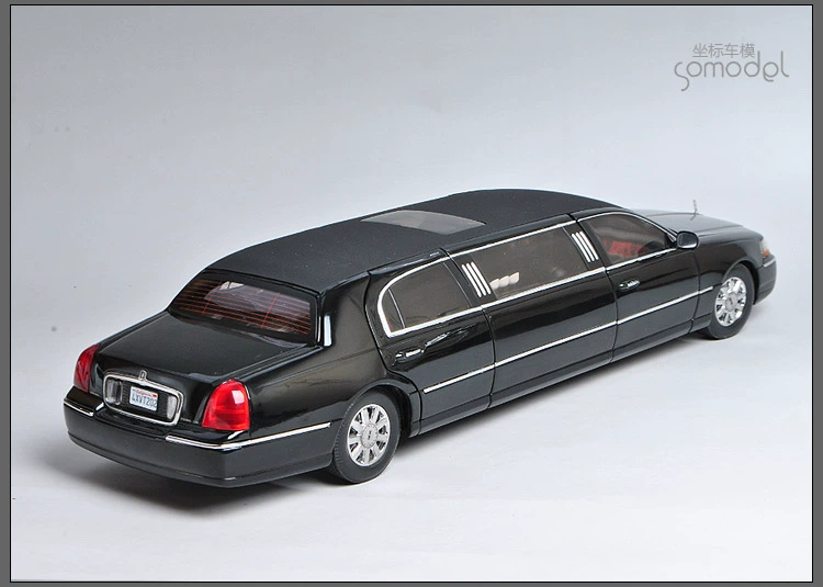 Mô hình xe Lincoln Sunstar nguyên bản 1:18 kéo dài Mô hình xe mô phỏng hợp kim Lincoln Town Car - Chế độ tĩnh