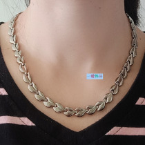 Japan MOMO pure titanium necklace Heart-shaped germanium stone necklace for men and women anti-fatigue radiation cervical spine health necklace