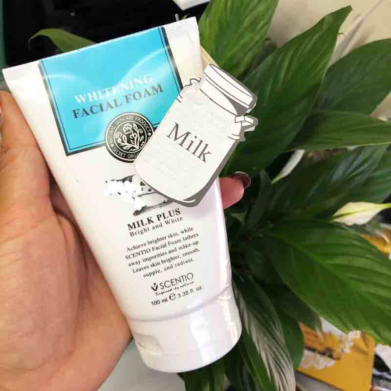 Thai milk Q10 clean face moisturizing washed face milk cleansing moisturizing men and women