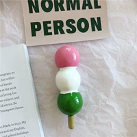 Три сахарных шарика