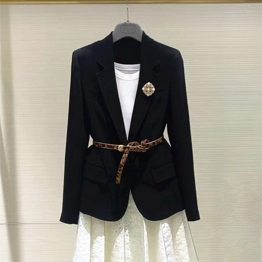 Brother of the Gothic new domestic special cabinet 2022 Spring women Career Little West Furnishing Body Jacket