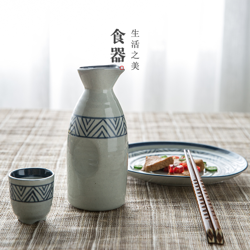 Jian Lin creative hand - made ceramic Japanese suits for domestic flat bowl rainbow such as to use the clear hip flask glass disc blue winds don