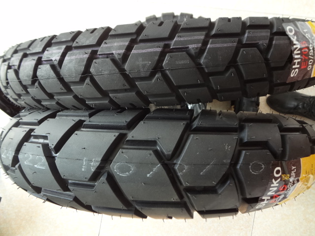 SHinkO Kobelco 120 130 140 150-70-17-18 90-90-21 110-19 Lốp Moto - Lốp xe máy lốp xe máy chengshin