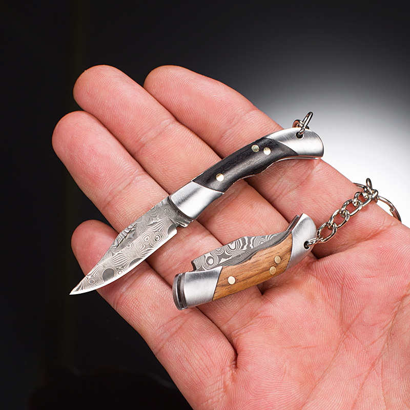 Damascus Steel Mini Knife with Clip, Small Knife for Opening Packages, Folding Pocket Knife, Keychain Knife, Portable Knife