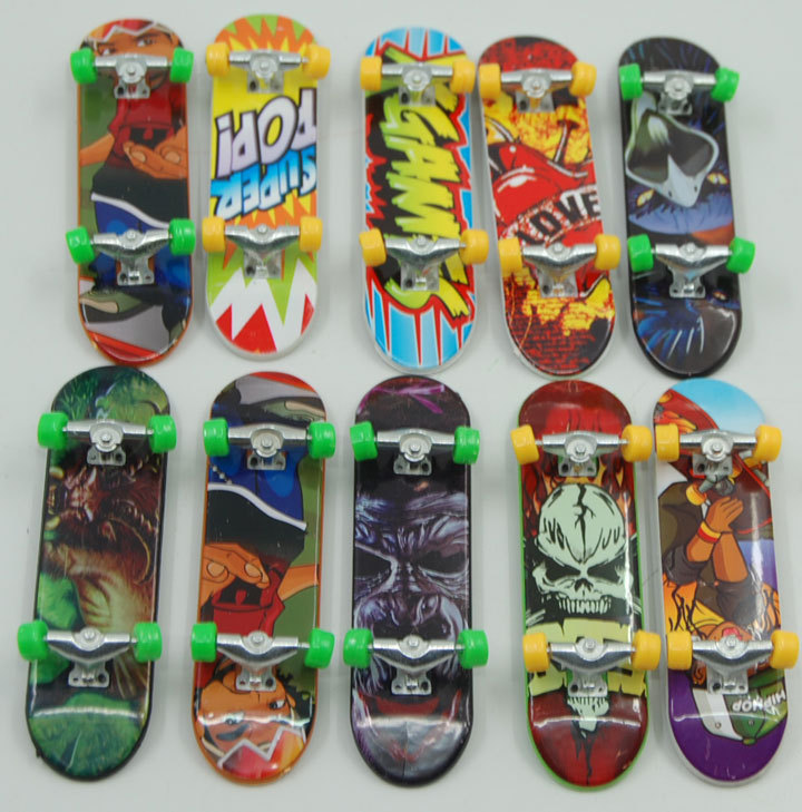 Skateboard pour homme femme enfant        - Ref 2601594 Image 17